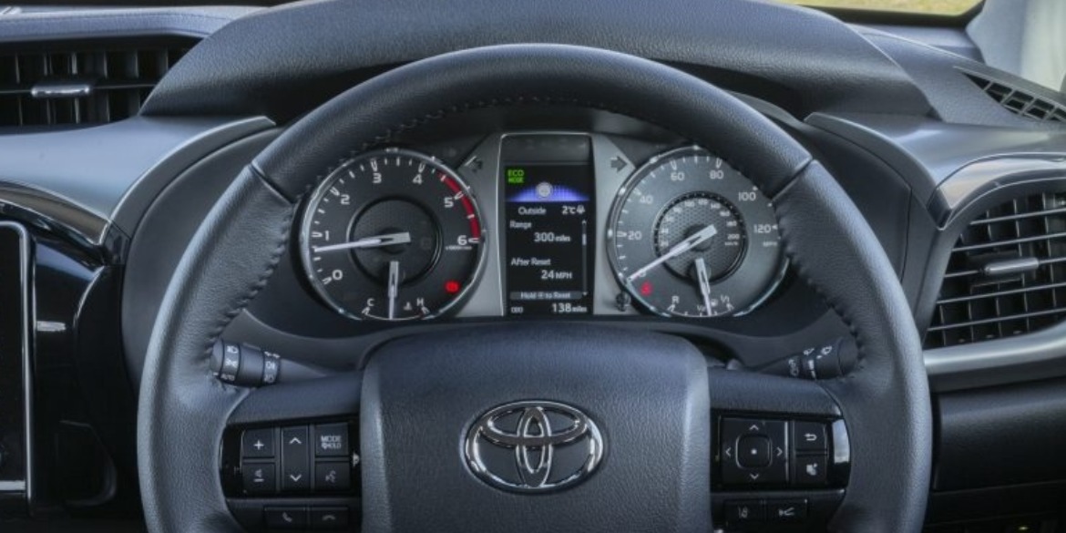 New Toyota Hilux Cabin