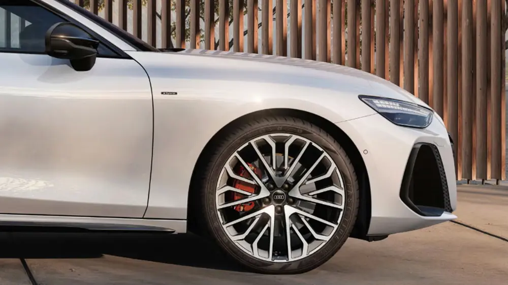 Featured Content Block A6 Saloon E Hybrid Block 4 02