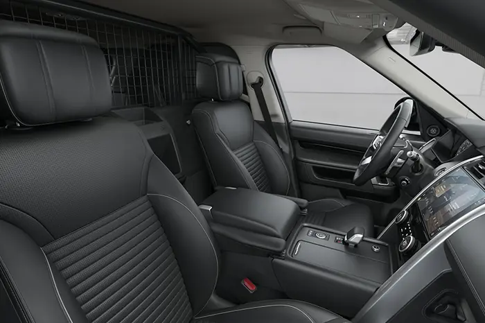 Components Gallery Carousel Desktop 700X466 Lr Disco Commercial3