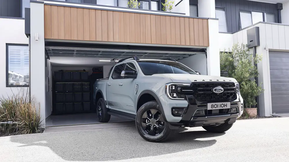03Fordranger PHEV Stormtrak Fr 34 Static Garage