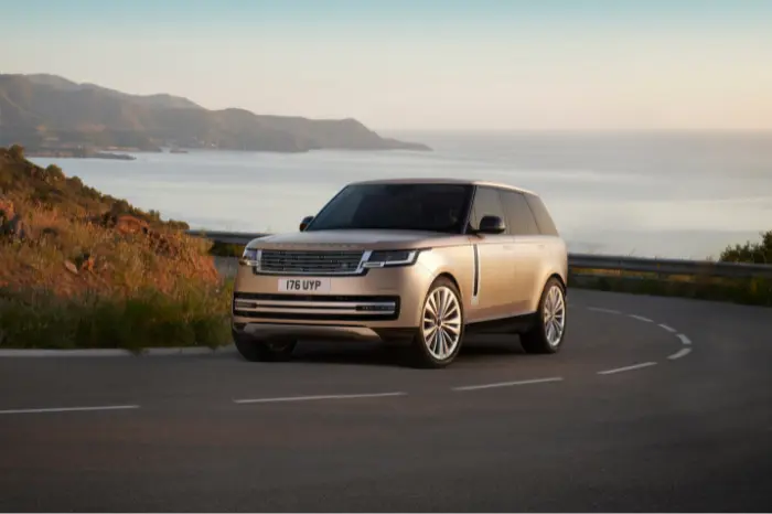 Gallery Carousel Range Rover Electric Block 5 03