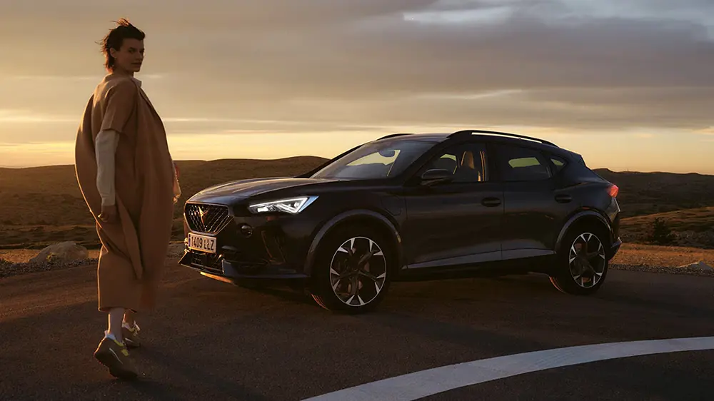 Promo Scrolling Banner 1000X562 Desktop CUPRA Care 1