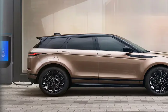 Gallery Carousel Range Rover Evoque Block 5 03