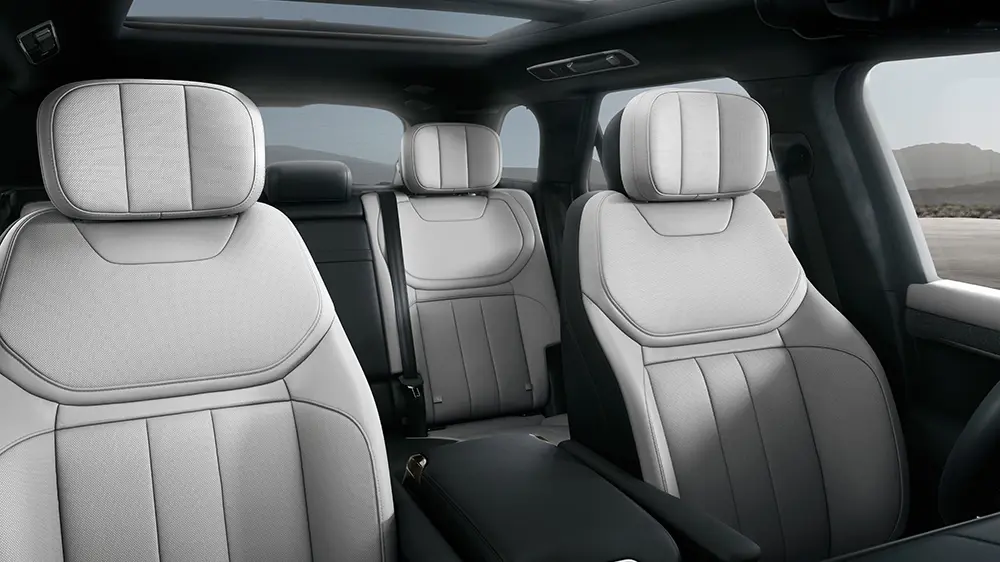 Components Featured Block Content 1000X562 Desktop Land Rover 25MY Range Rover Sport EDITION F34 Carpathian Grey I2