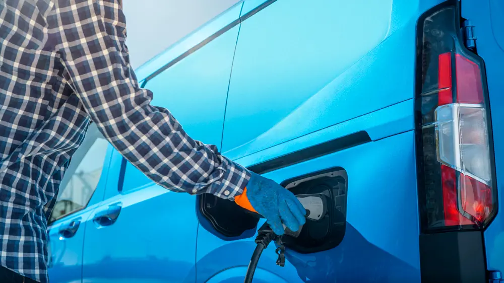 Components Featured Content Block Desktop 1000X562 Ford E Transit Courier2