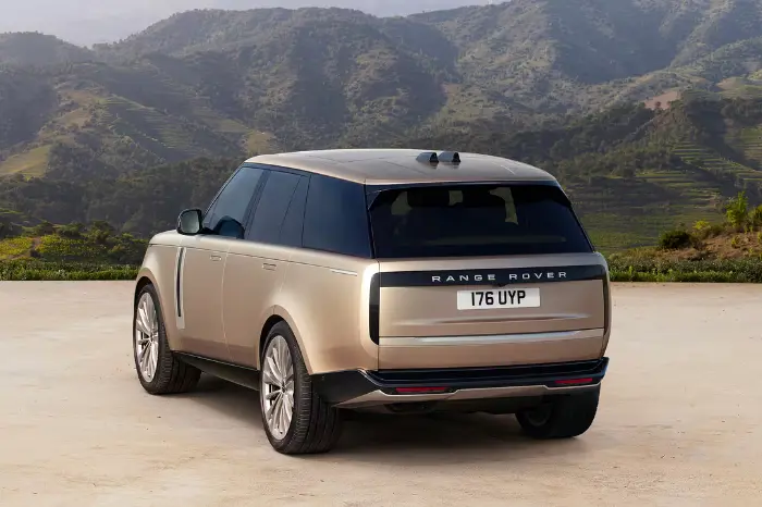Gallery Carousel Range Rover Block 5 01