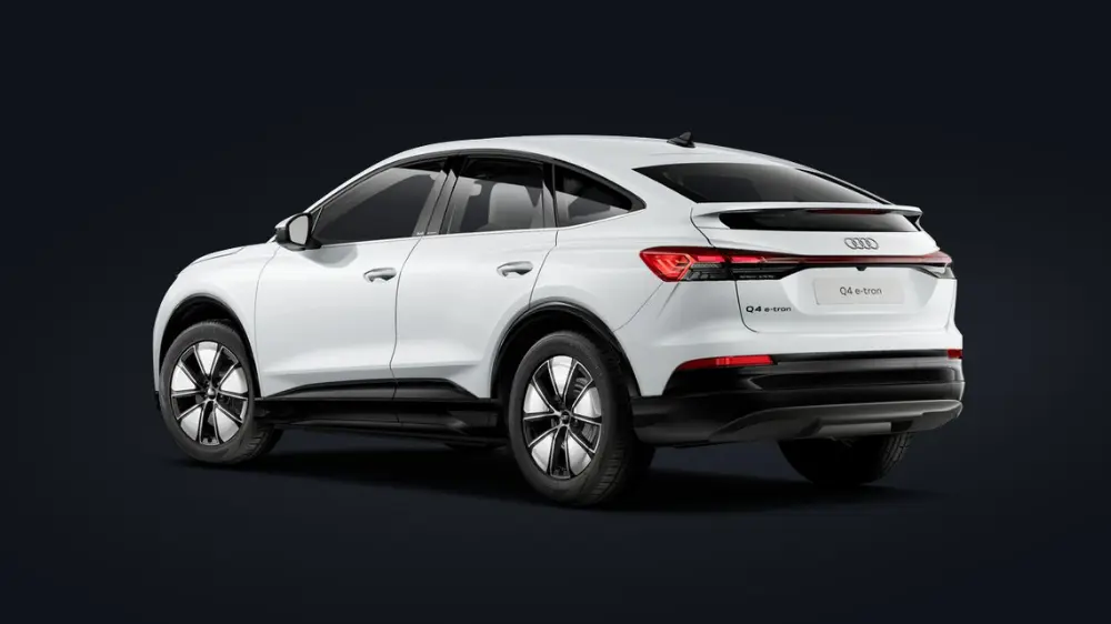 Featured Content Block Q4 Sportback E Tron Block 4 02