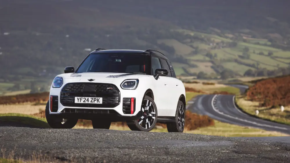Featured Content Block MINI John Cooper Works Countryman All4 Block 2