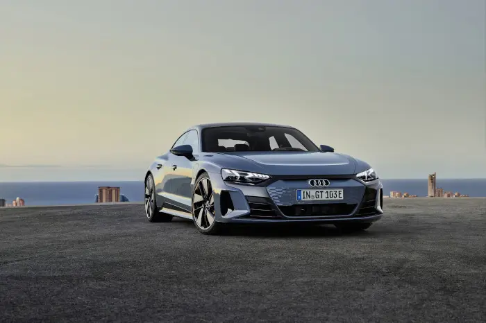 Audi-etron-GT-C11-700x466