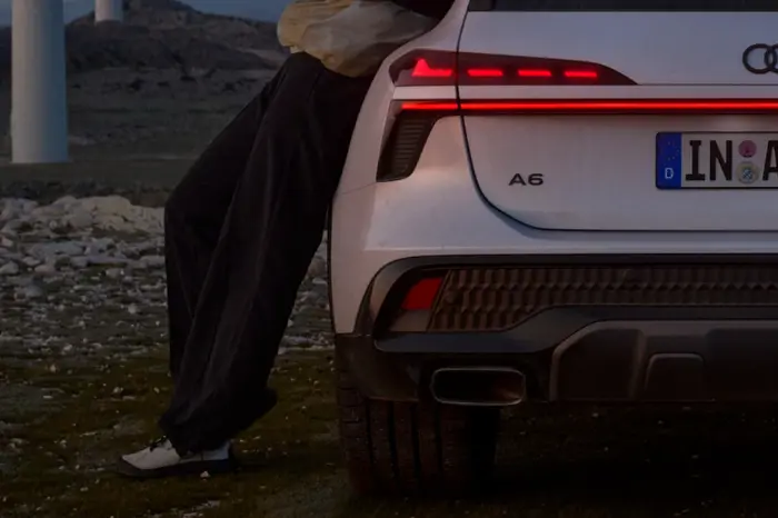 Gallery Carousel A6 Allroad E Hybrid Block 5 03