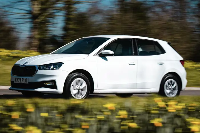 Gallery Carousel Fabia Hatch Block 5 03