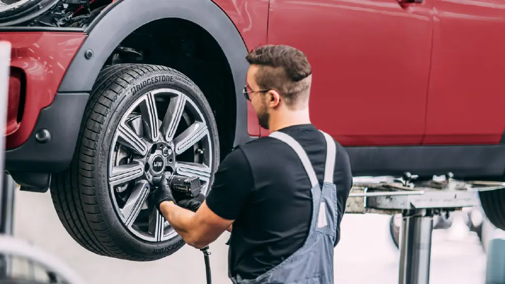 DS 2992 MINI Aftersales Web Assets 01 Promo Scrolling Banner 1000X562 Desktop