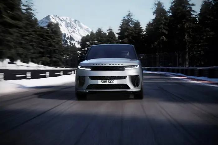 Gallery Carousel Range Rover Sport SV Block 7 03