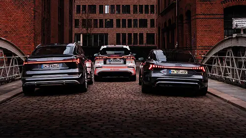 DSB735-Q1-Audi-Q4-Website-Artwork-500x282
