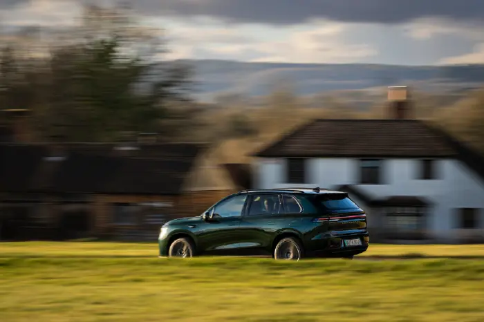 C10 Components Gallery Carousel Desktop 700X466 1 1