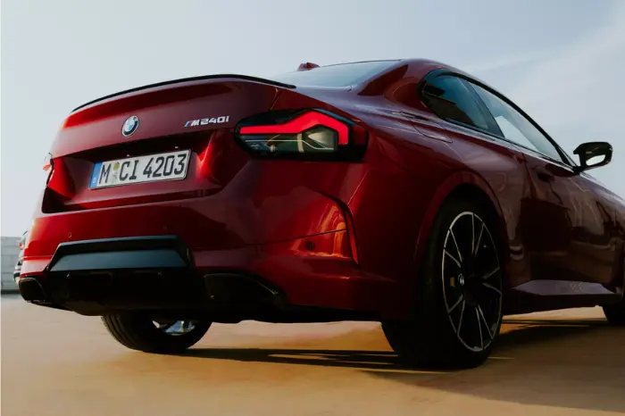 Gallery Carousel 2 Series Coupé Block 7 01