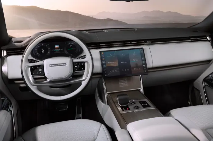 Gallery Carousel Range Rover Electric Block 7 01