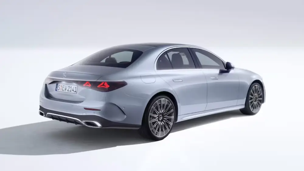Featured Content Block E Class Saloon Block 2
