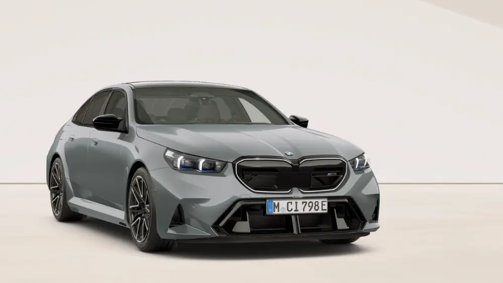Featured Content Block M5 Saloon Block 4 01