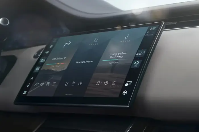 Gallery Carousel Range Rover Evoque Block 7 03