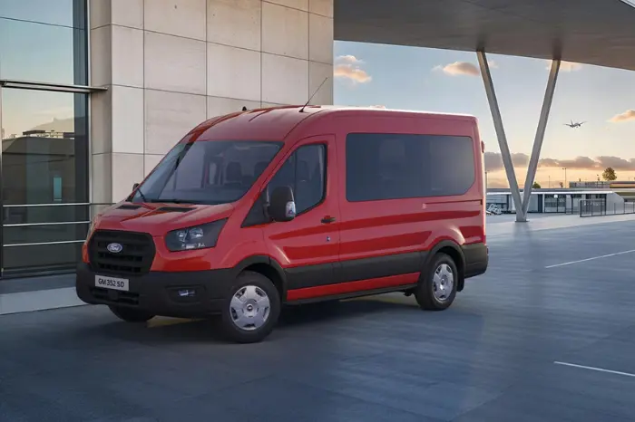 Gallery Carousel Transit Minibus Block 7 03