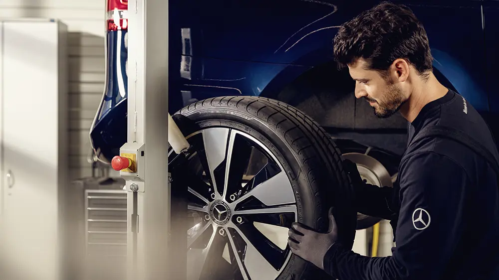 Benz Auto Service Mercedes-Benz Servicing: Service A and B Explained | Group 1 UK