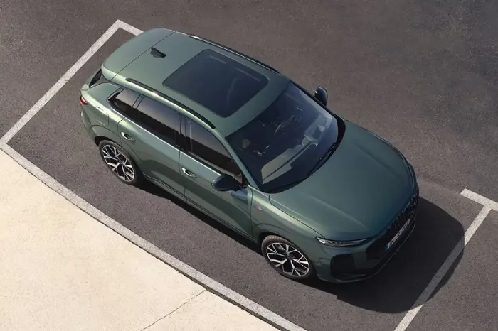 Gallery Carousel Audi Q3 Lifestyle 2