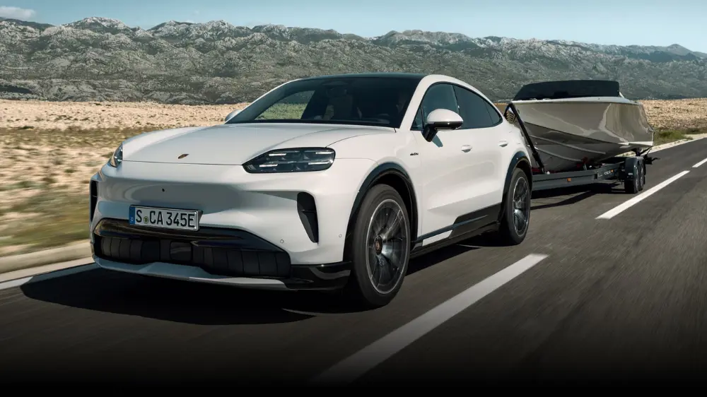 Featured Content Block Cayenne Coupé Electric Block 6