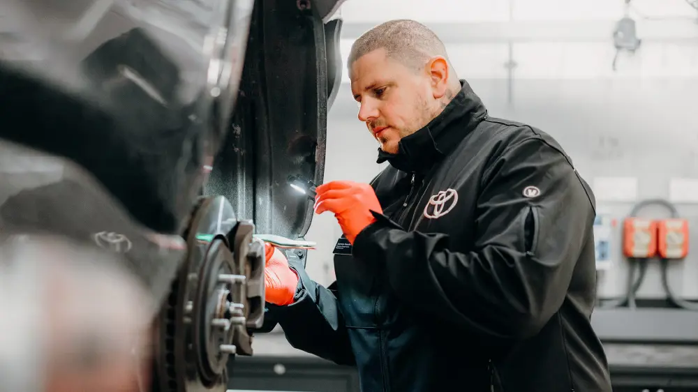 DS 2065 Toyota Aftersales Offers Brakes Promo Scrolling Banner 1000X562 Desktop