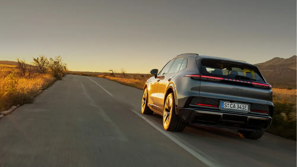 Featured Content Block Cayenne Electric Block 6