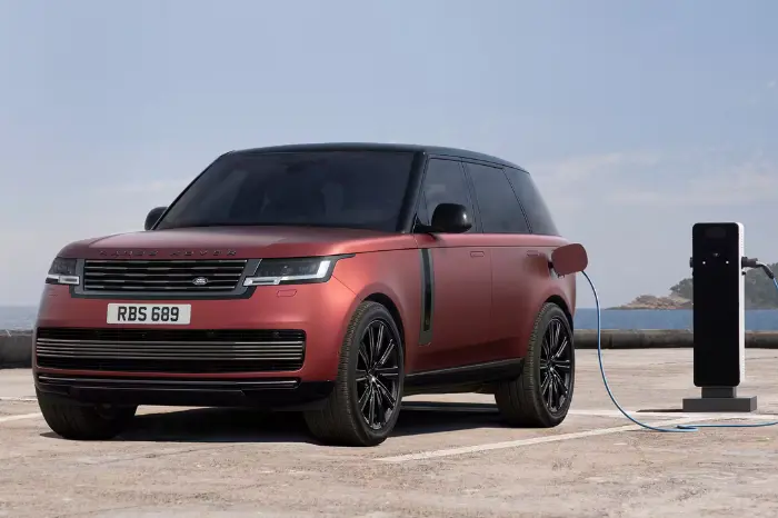 Gallery Carousel Range Rover SV Block 7 01