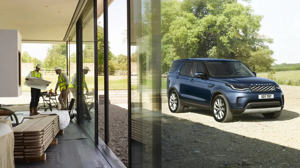 Components Featured Content Block Desktop 1000X562 Lr Disco Commercial1