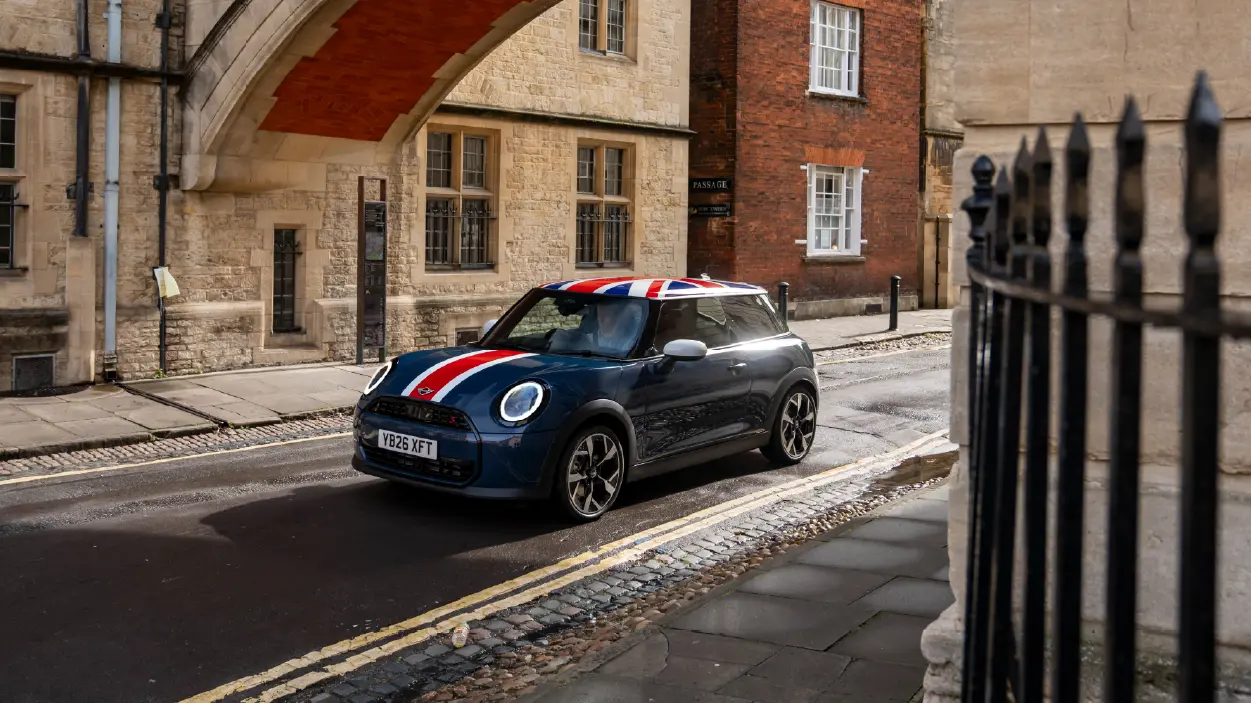 Ds 3841 Mini Mini Cooper Oxford Edition Promo Scrolling Banner Desktop 1000X562