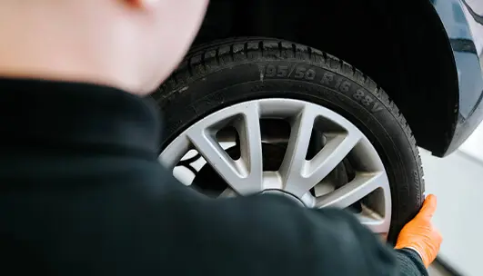 Components-CTA-Panels-531x304-Desktop-bravoauto-CTA-Tyres-Bubble-lifestyle-image