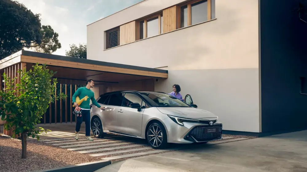 Featured Content Block Corolla Touring Sports Block 6