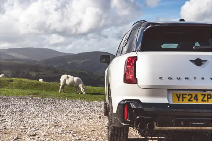 Gallery Carousel MINI John Cooper Works Countryman All4 Block 5 02