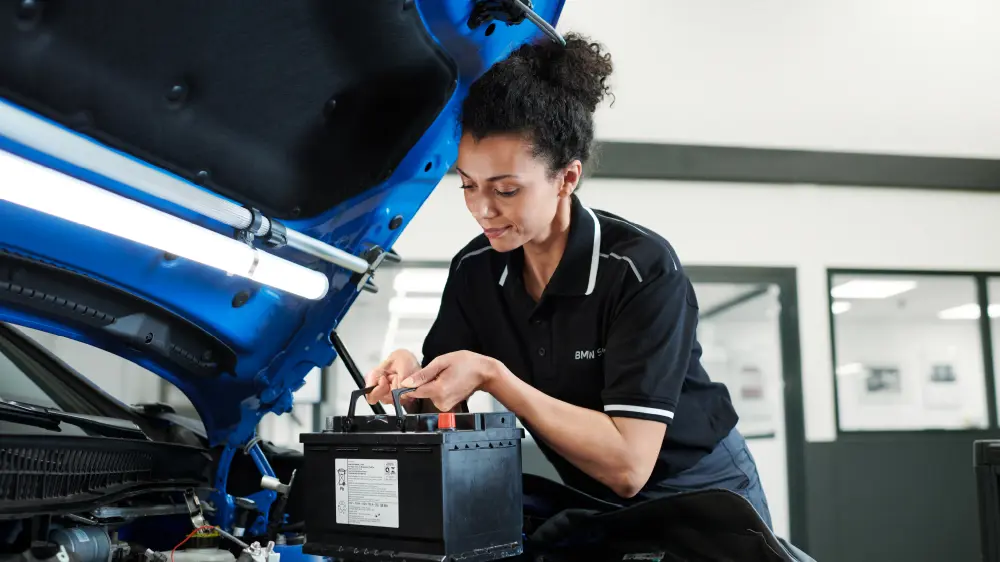 DS 2992 BMW Aftersales Web Assets 01 Promo Scrolling Banner 1000X562 Desktop