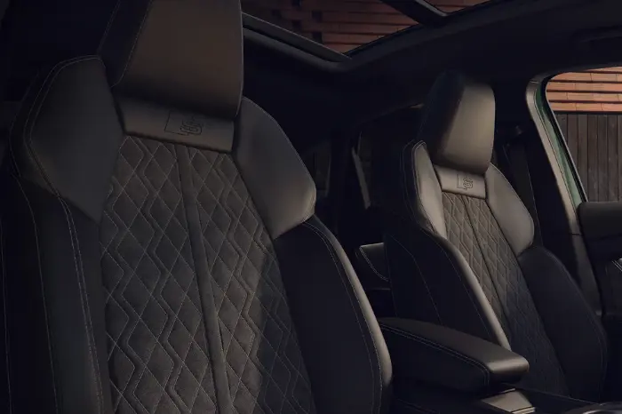Gallery Carousel Q4 Sportback E Tron Block 5 02
