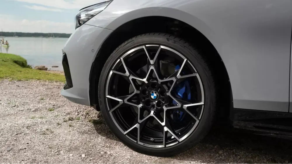 BMW Tyres Component 1000X562px