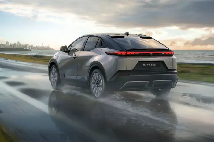 Gallery Carousel Toyota C HR+ Block 5 02