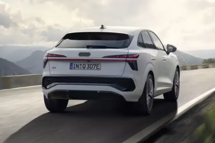 Gallery Carousel Q3 Sportback E Hybrid Block 5 01