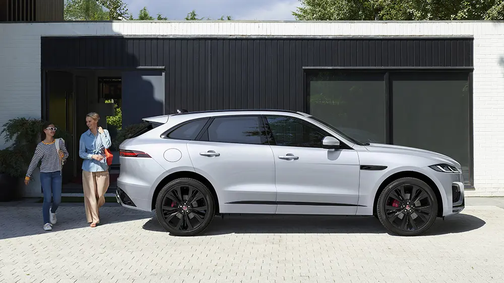 Components-Featured-Block-Content-1000x562-Desktop-Jaguar-F-PACE