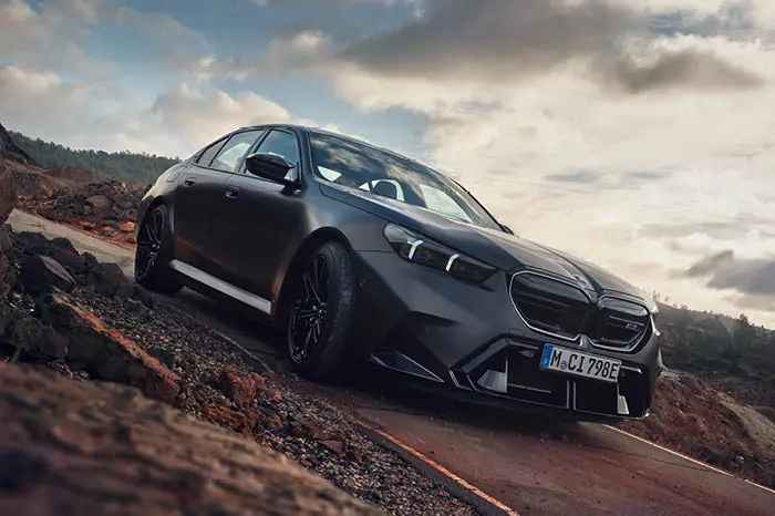 M5 Imagery 2 700X466