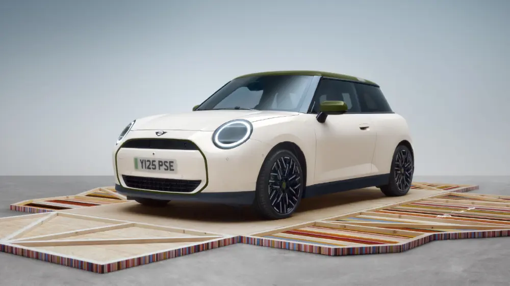 Featured Content Block ALL ELECTRIC MINI COOPER PAUL SMITH EDITION Block 2