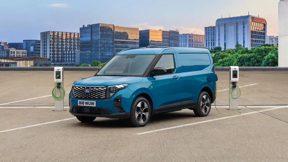 Components Featured Content Block Desktop 1000X562 Ford E Transit Courier1